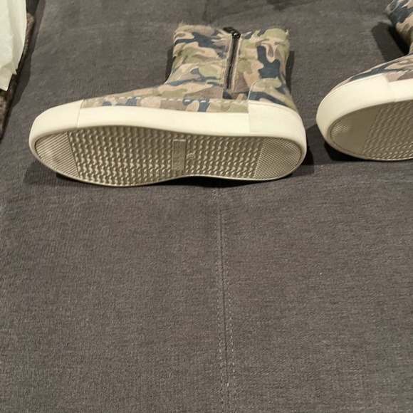 JD Slides Green Camo Suede Victory Boots Faux Fur Size 8.5 Booties - Picture 6 of 16